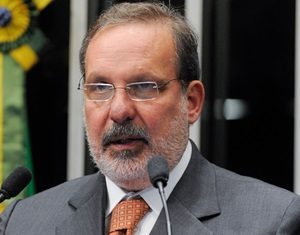 Sócio honorário da Anicer é Ministro do Desenvolvimento