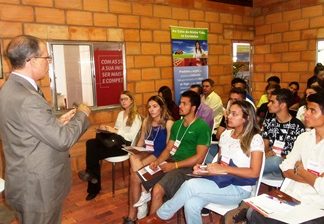 Público lota palestras da Casa Cerâmica do Minascon