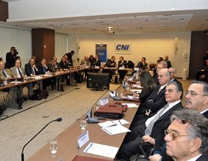 Presidente da Anicer participa do Fórum Nacional da Indústria