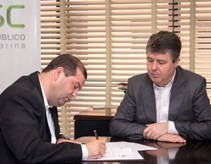 Anicer assina Termo de Cooperação com o MPSC