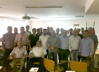 Última assembleia do ano reúne diretoria da Anicer