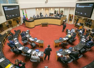 Alesc aprova PL para prorrogar incentivos fiscais de produtos até final de agosto