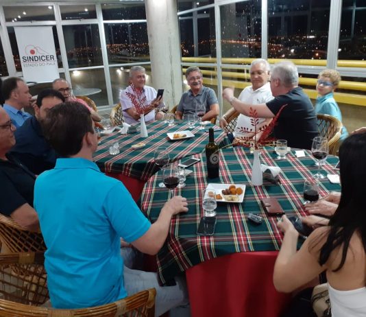 Sindicer/PI realiza confraternização natalina para associados