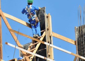 Governo define protocolo com setor de construção civil