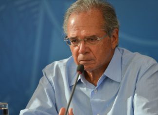 Guedes diz que governo vai manter teto de gastos