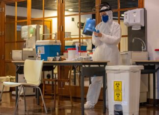 Programa de testes Covid-19 da Firjan SESI para trabalhadores da indústria fluminense é prorrogado até o fim do ano