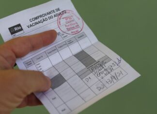 Trabalhador que não apresentar comprovante de vacinação poderá ser demitido