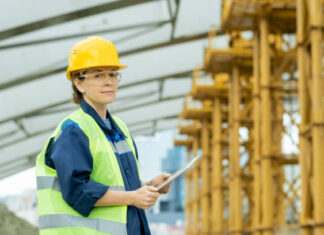 Empresas têm novas responsabilidades para proteção de mulheres no ambiente de trabalho