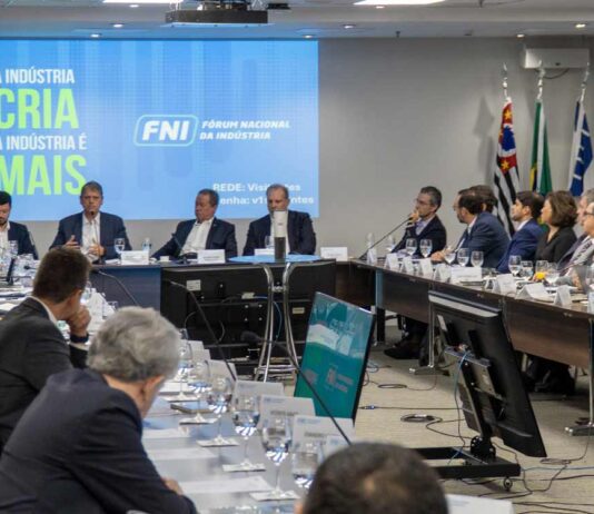 Anicer participa da 1ª Reunião de 2025 do Fórum Nacional da Indústria